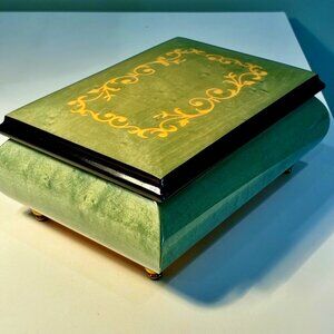 VINTAGE Italian Jewelry Music Box Plays “You Are the Wind Beneath My Wings”